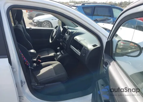 2015 Jeep Compass Sport z USA, uszkodzony, nr VIN 1C4NJCBA8FD219638